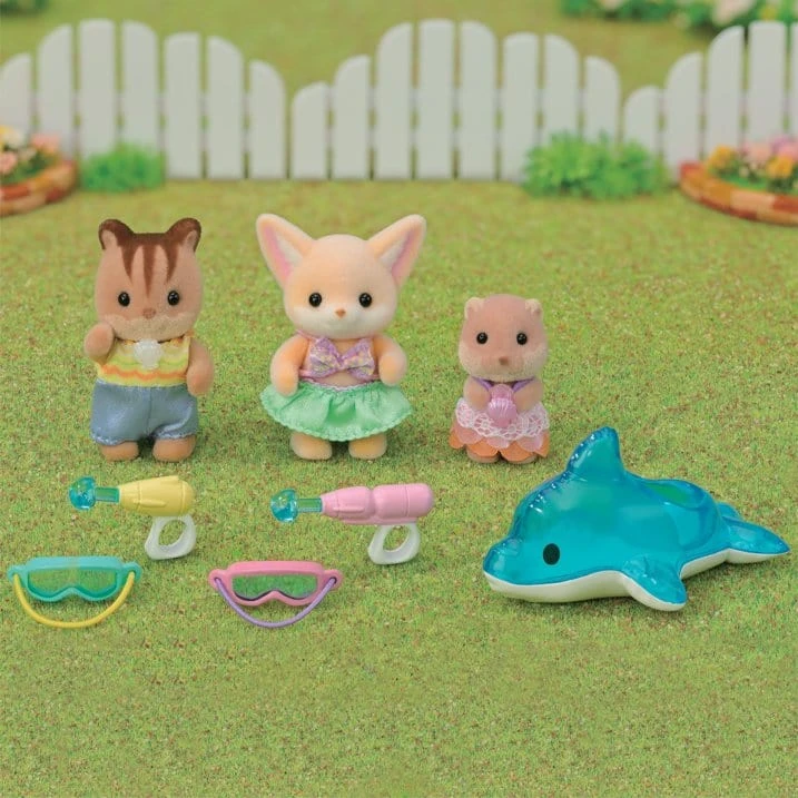 Calico Critters: Nursery Friends - Pool Fun Trio 4 Calico Critters: Nursery Friends - Pool Fun Trio - Image 2